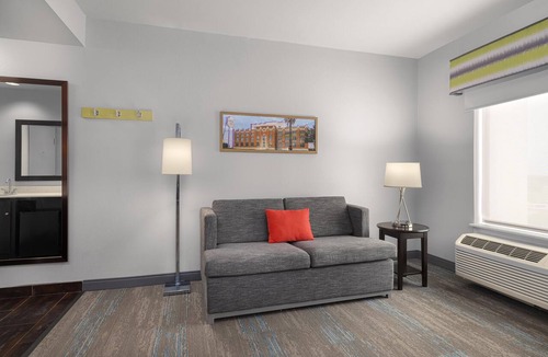 Cotulla Hotel | Hampton Inn Cotulla