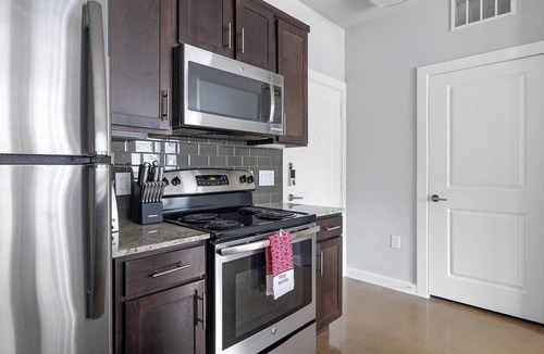Buda Apartment | Landing | Stunning Studio, Clubhouse, Yoga Studio