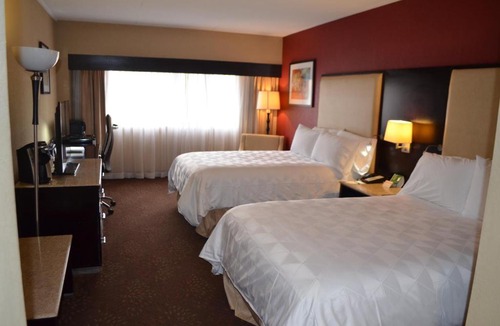Clinton Hotel | Liyo Inn
