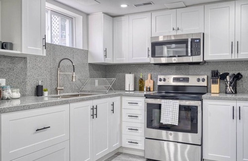 Hamilton Condo | Modern 2BR Basement Suite | Near McMaster & Mohawk