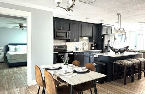 St. Cloud House | Modern Peaceful Pool Home, 25 Mins To Theme Parks!