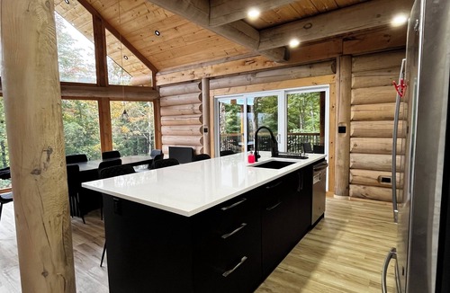 Saint-Philemon Ski Chalet | Mountain - Ski - Spa - Domaine du Massif | Log cabin on the slopes