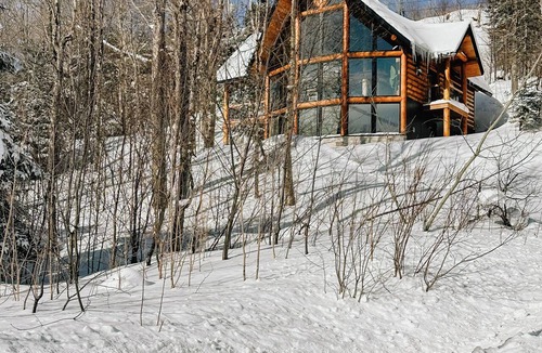 Saint-Philemon Ski Chalet | Mountain - Ski - Spa - Domaine du Massif | Log cabin on the slopes