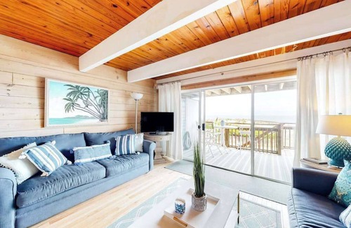 Midtown Ocean City House | Oceanfront with Direct Beach Access