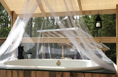 Ibex Valley RV Rental | Off-Grid Yukon Glamping Retreat for Couples