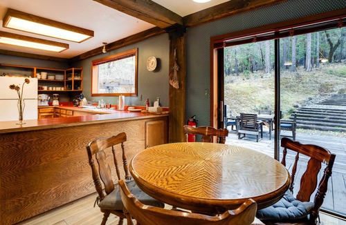 Murphy House | Peaceful Applegate River Valley Sanctuary!