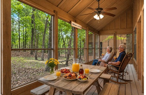 Branson Cabin | Peaceful Branson Cabin Sleeps 6