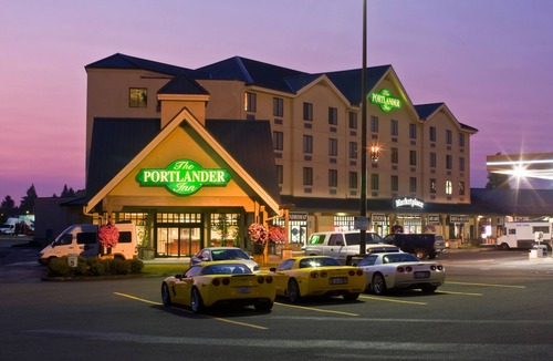 East Columbia Hotel | Portlander Inn and Marketplace