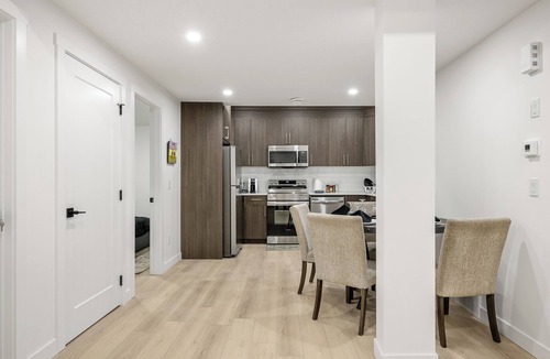 Chestermere House | Private Basement Suite Getaway