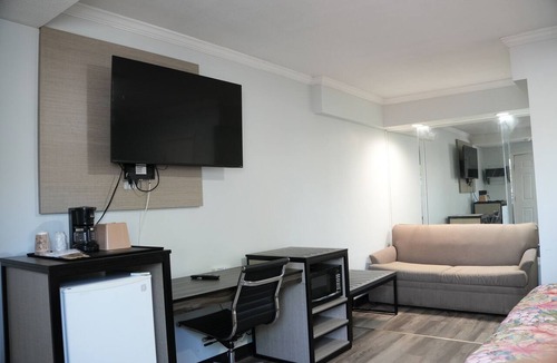 Webster Crossing Hotel | Relax Inn