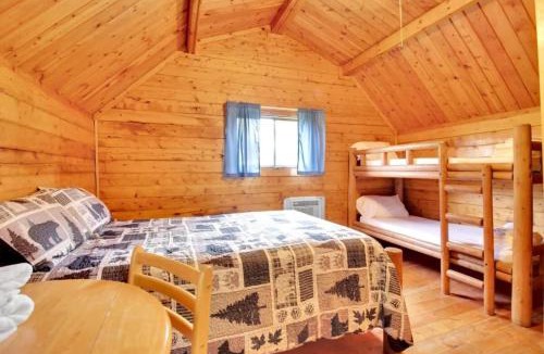Bloomington House | Rustic Cabin with Views in Bloomington