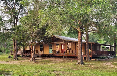 Hempstead Cabin | Rustic Ranch Bunkhouse Retreat- Sleeps 28+ -Pool & Pond