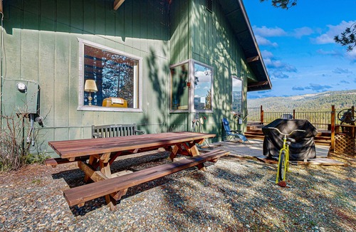 Graeagle House | Rustic riverfront house with wood stove & valley views from private deck