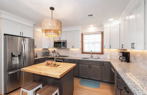Northeast Virginia Beach Condo | Sandy Bottom VB North End