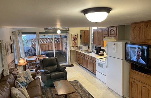 Regional District of Nanaimo Cabin | Seaside Beach Croft Cabin