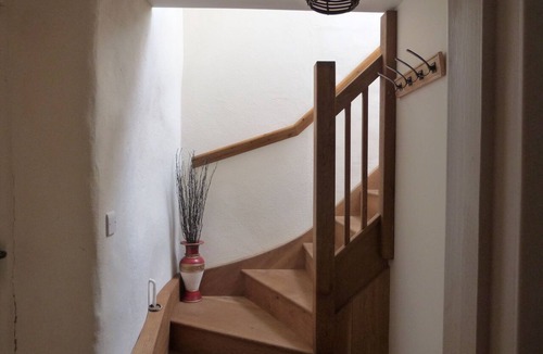 Newton Saint Cyres House | Smart barn conversion. Perfect for beaches, moors, Cornwall and cosy in winter