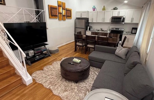 Wheaton-Glenmont House | Spacious 5-bedroom house in welcoming Silver Spring