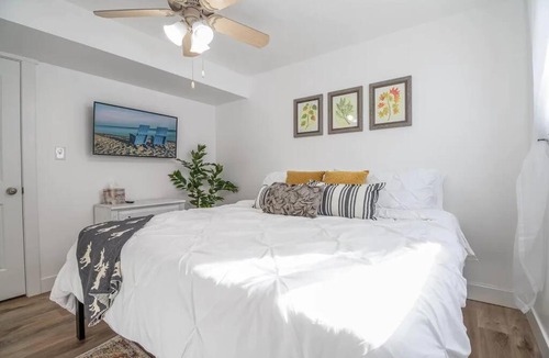 Orem Apartment | Spacious Family Friendly APT with Backyard & Wi-Fi