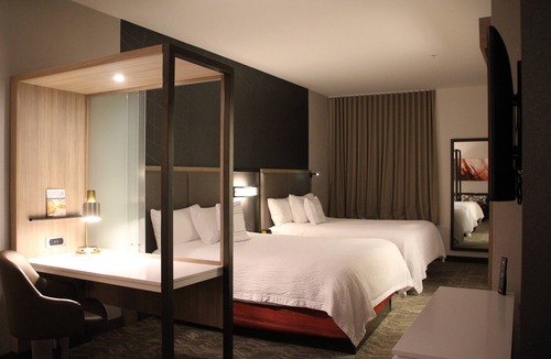 Middle River Hotel | SpringHill Suites Baltimore White Marsh/Middle River