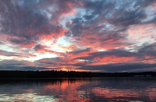 North Windham House | Steps from the beach on Sebago Lake Basin