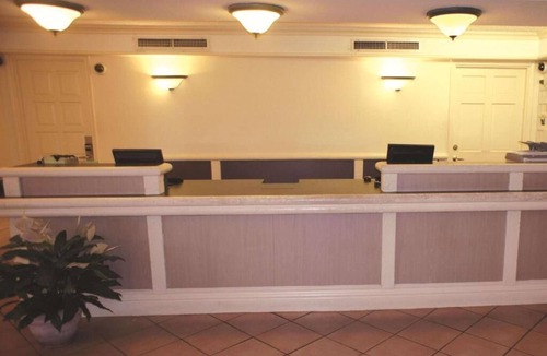 East Congress Apartment | Studio with two queen beds- non smoking