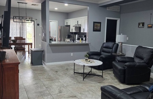 Apache Junction House | Terrific 3-bedroom single level house with AC in Apache Junction
