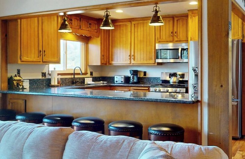 Crestline House | Three Floors. Three Living Rooms. One View You Won