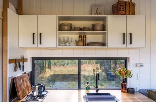 Monivae Cabin | Tiny Harry Summary: D