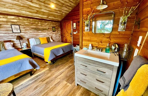 Dripping Springs Cabin | Tranquil Dripping Springs Vacation Rental Ideal for Texas Getaways