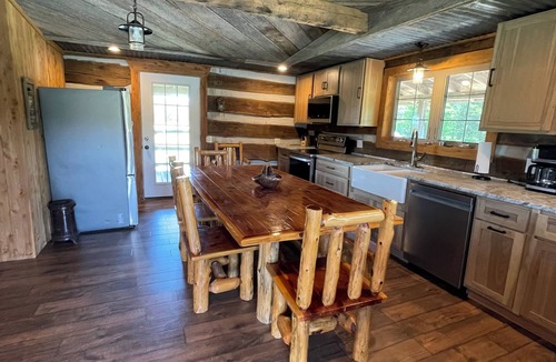 Chamois Cabin | Whitetail Log Cabin