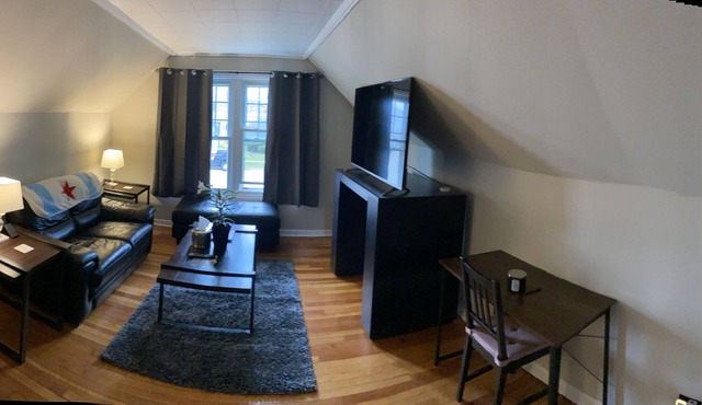 1 bedroom condo Ohare pet friendly in Des Plaines