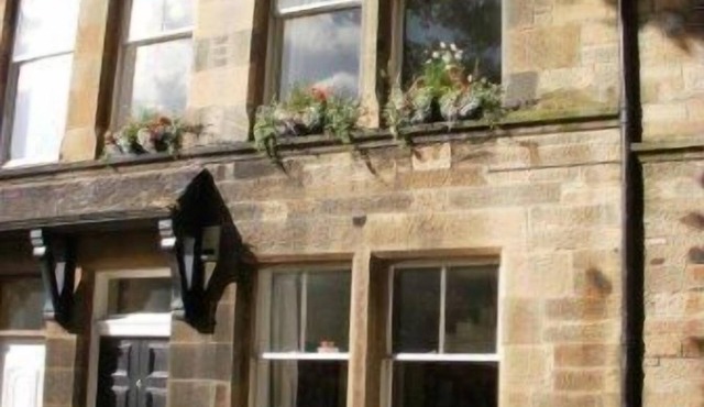 2 Mins Walk from Edinburgh's Best Beach! in Edinburgh