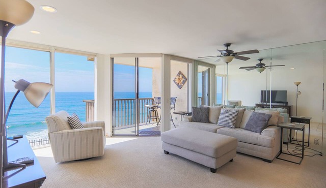 A Shore Thing! Prime oceanfront location with unobstructed sunset views in Solana Beach