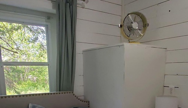 A Tiny House with a Big View in Hubbards