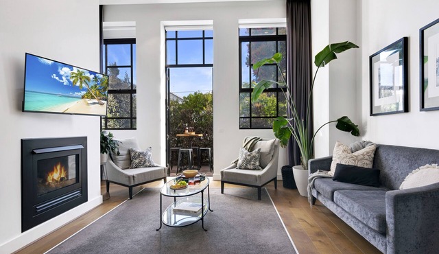 Apartment -Central Geelong Heritage Modern Luxury with sunny private Courtyard! in Geelong