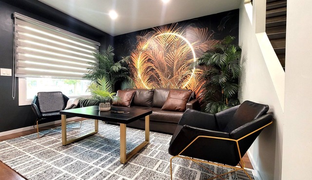 Bali-Peg Luxury Accommodation in Winnipeg