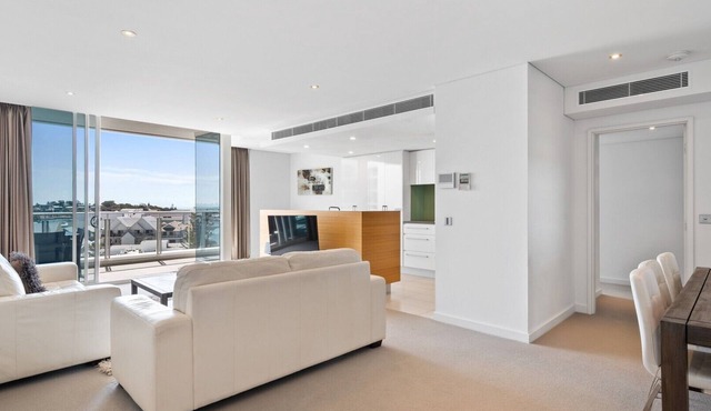 Bayview 701 - 2 Bedroom Apartment in Mandurah
