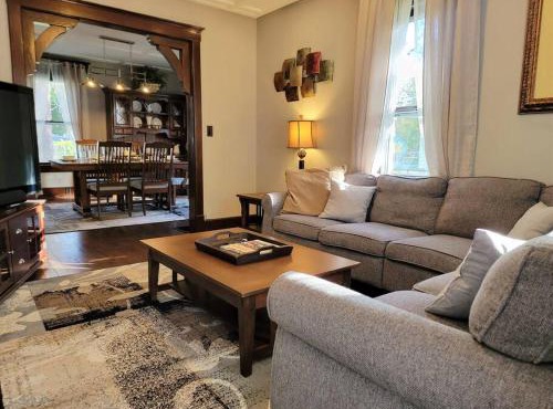Beautiful Craftsman Style Home w/Fenced Yard in South Beloit