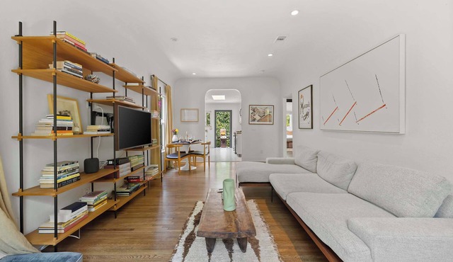 Beverly Grove 2BR | Fireplace + Patio | C&C in Los Angeles