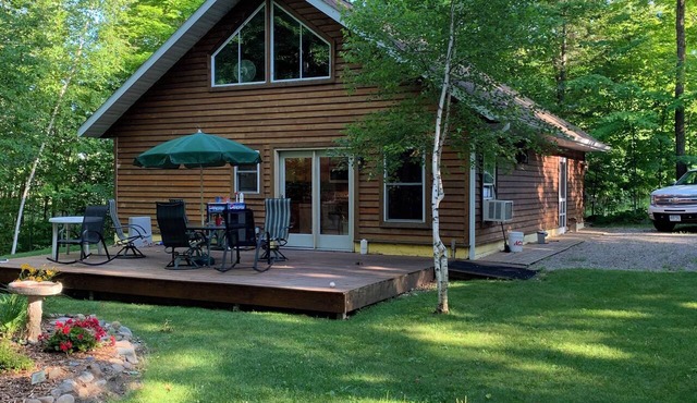 Birch Lake-Perfect 4BR cabin on a quiet flat lot with great views in Hackensack in Hackensack