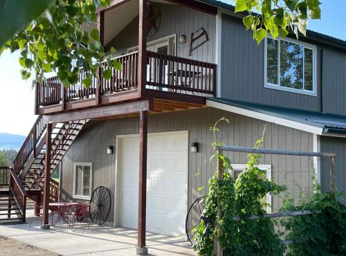 Bitterroot Barn Abode in Stevensville