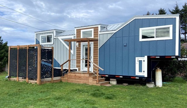 Breathtaking Tiny House in Waldport, Oregon in Waldport