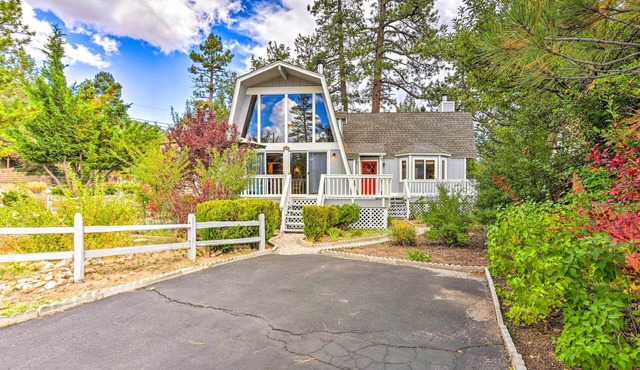 'Château Forêt' in Big Bear w/Hiking Trail Access in Big Bear