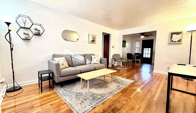 Charming 2-bedroom on the West Side! Pet-friendly and quiet! in Cincinnati