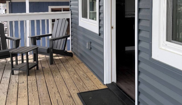 Charming Cottage 4 at Alhonna Resort in Lake Ozark