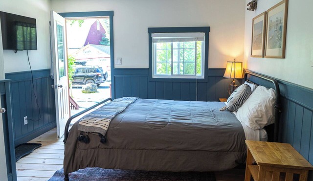 Charming Countryside Cabin. Pet-Friendly! in Bocabec