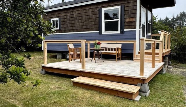 Charming Tiny Home Retreat with Lodge Amenities Near Ocean Beaches, Lincoln County, OR in Lincoln County