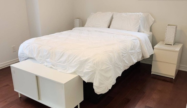 Clean Comfy Entire Home Safe Tranquil Prime Area No smoking No pets in Richmond Hill