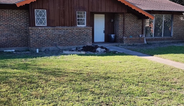 Comfortable, Quiet Stay in Sinton