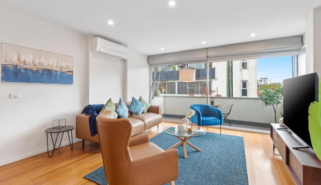Complete Host Fitzroy Townhouse in Melbourne